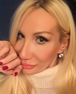 Лариса Сладкова