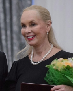 Нелли Кобзон