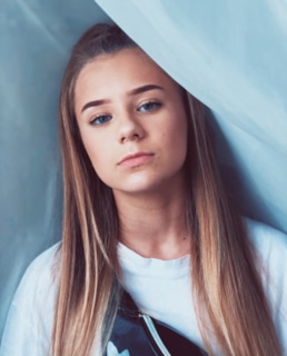 Катя Адушкина