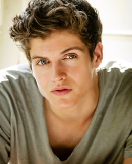 Дэниэл Шарман