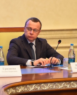 Политик Юрий Петухов