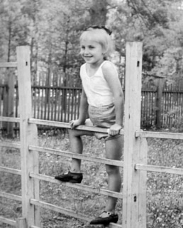 Галина Коньшина в детстве