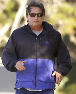 Эмилио Эстевес на пробежке