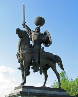 Памятник Игорю Святославичу в Новгороде-Северском