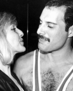 Мэри Остин и Фредди Меркьюри