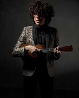 LP (Лаура Перголицци)