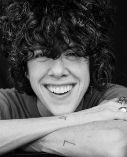 LP (Лаура Перголицци)