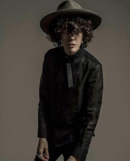 LP (Лаура Перголицци)