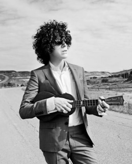 LP (Лаура Перголицци)