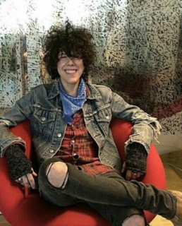 LP (Лаура Перголицци)