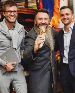 Антонио Паласиос-Фернандес, Рамон Паласиос-Фернандес и Сергей Шнуров