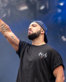 Артем Качер