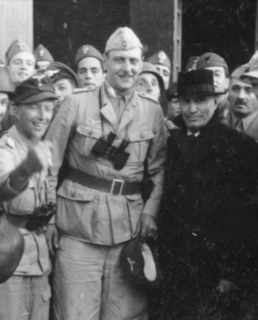 Отто Скорцени с освобожденным Бенито Муссолини