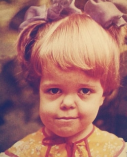 Анна Каст в детстве