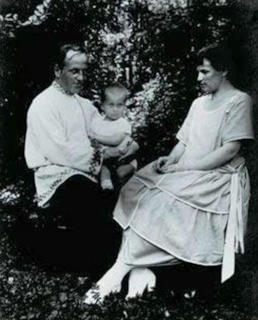 Вера Мухина и Алексей Замков с сыном