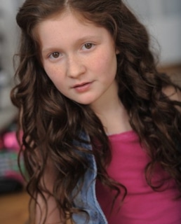 Эмма Кинни в детстве