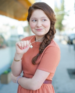 Эмма Кинни в детстве