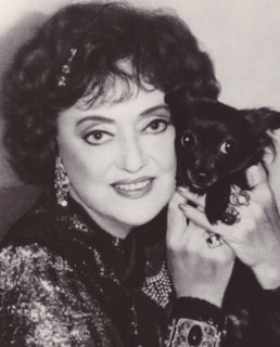 Алла Баянова