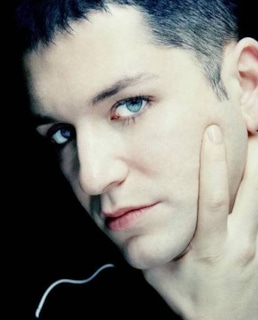 Брайан Молко