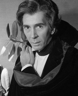 Фрэнк Ланджелла в роли Дракулы