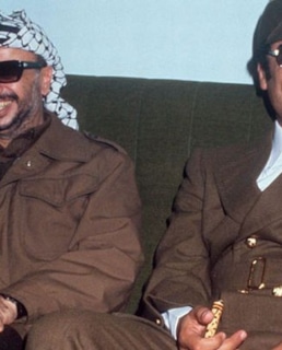 Муаммар Каддафи и Ясир Арафат