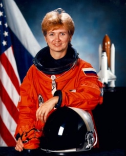 Космонавт Елена Кондакова