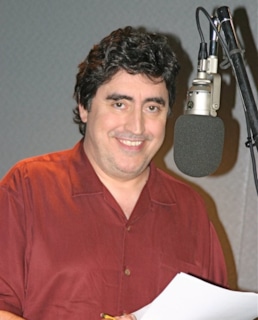 Альфред Молина