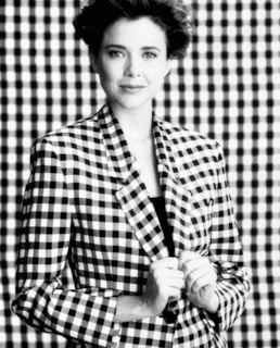 Аннетт Бенинг