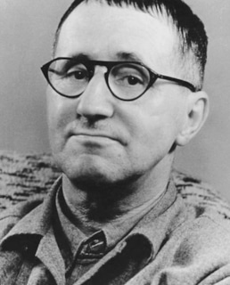 Писатель Бертольд Брехт