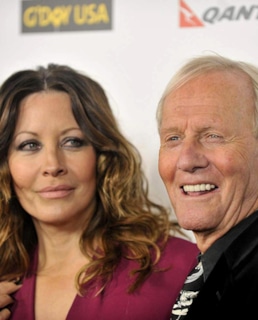 Линда Козловски и Пол Хоган