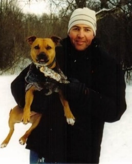 Арнольд Вослу с собакой