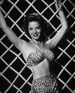 Натали Вуд в купальнике