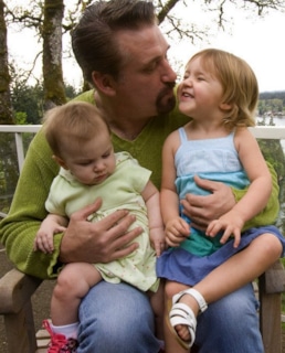 Дэниел Болдуин с детьми