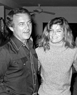 Кэтрин Росс и ее бывший муж Конрад Холл