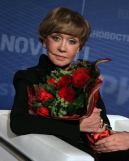 Вера Алентова
