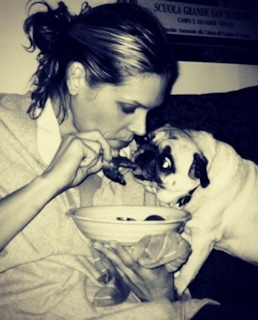 Бет Харт с собакой