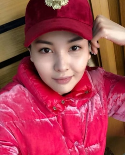 Айдана Меденова без макияжа