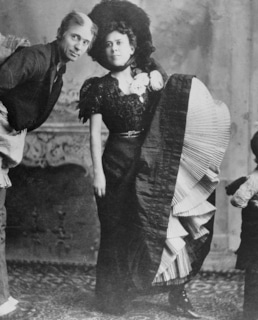 Бастер Китон в детстве с родителями