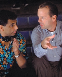 М. Найт Шьямалан и Брюс Уиллис