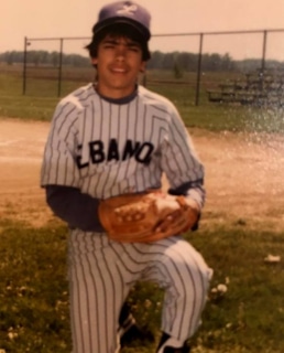 Марк Консуэлос в молодости