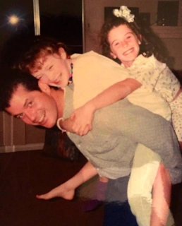 Бриджит Риган с родителями