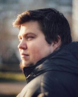 Блогер Олег Брейн