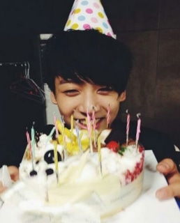 Чон Чонгук в юности