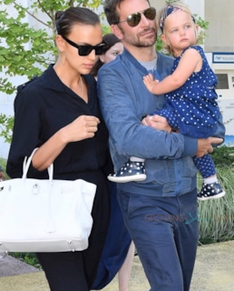 Ирина Шейк и Брэдли Купер с дочерью