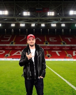 Александр Петров