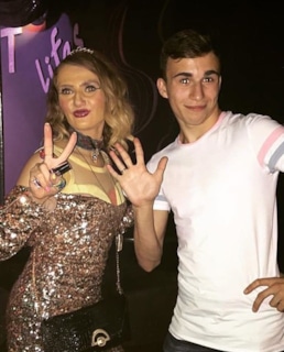 Света Яковлева и ее фанат