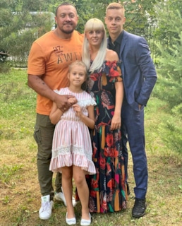 Михаил Кокляев с семьей