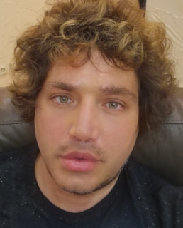 Рустам Солнцев