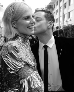 Рами Малек и Люси Бойнтон