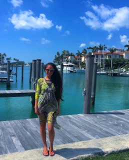 Илана Исакжанова